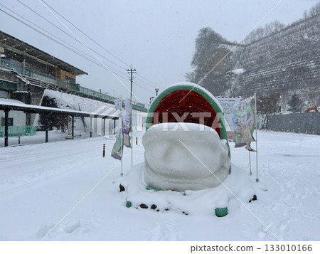 萬座風澤口站和車站前的青蛙紀念碑 萬座風澤口站和車站前的青蛙紀念碑 133010166