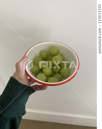 Fresh Shine Muscat grapes, known for their crisp texture and sweet, refreshing taste. Perfect for showcasing premium fruit, ideal for food photography, healthy eating concepts, and gourmet projects. Fresh Shine Muscat grapes, known for their crisp texture and sweet, refreshing taste. Perfect for showcasing premium fruit, ideal for food photography, healthy eating concepts, and gourmet projects. 133013103