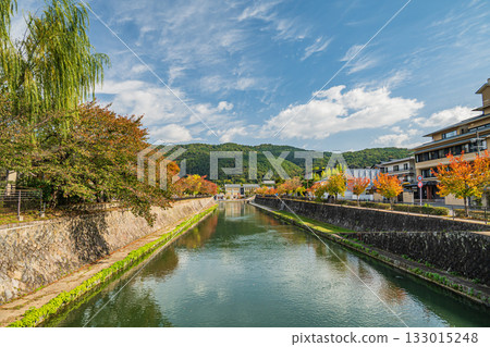 Autumn scenery of Lake Biwa Canal, Kyoto City 133015248