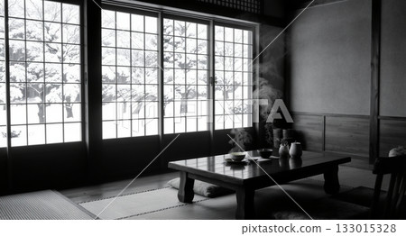 Snowy scenery seen behind the shoji screen 133015328