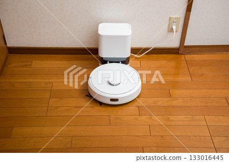 Household assistance robots, automatic cleaning robots 133016445