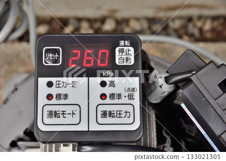 Automatic pump for shallow wells 133021305