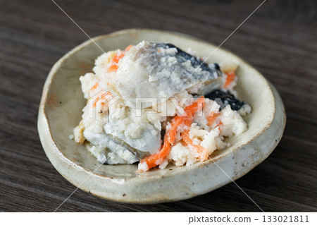 Rice sushi (herring) 133021811