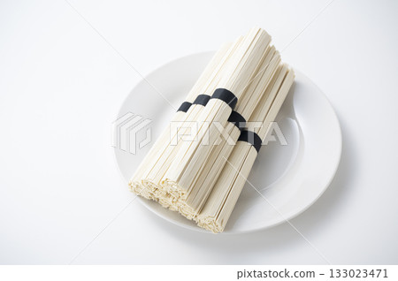 Kishimen (dried noodles) Kishimen (dried noodles) 133023471