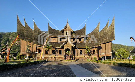 This is traditional house name Rumah Gadang Pagaruyung This is traditional house name Rumah Gadang Pagaruyung 133024359