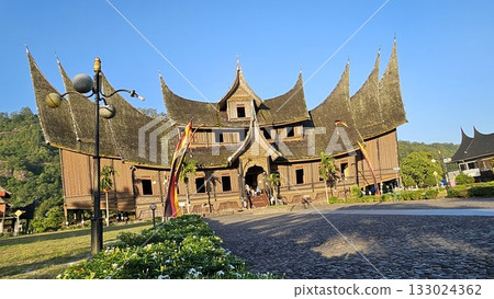 This is traditional house name Rumah Gadang Pagaruyung This is traditional house name Rumah Gadang Pagaruyung 133024362