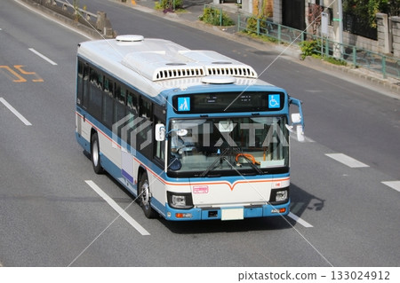 Route bus image Route bus image 133024912