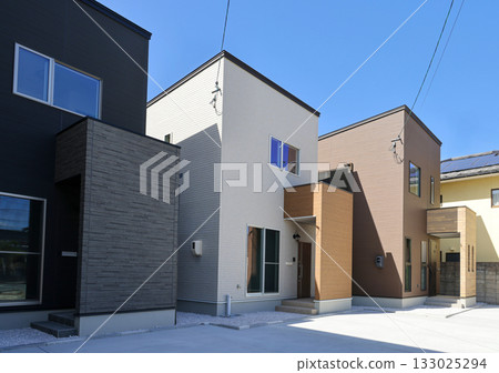 房屋圖片：新建房屋，無簷房屋 133025294