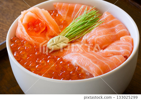 A salmon roe on rice bowl 133025299