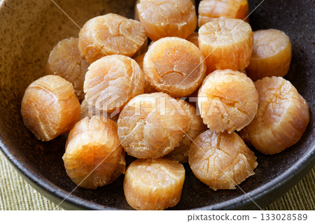 Dried scallops 133028589