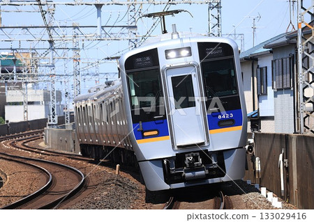 [Nankai] 8300 series (Nankai Main Line: Kaizuka to Nishikihama) 133029416