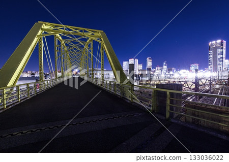 從名古屋向之橋眺望名古屋站週邊建築的夜景 133036022