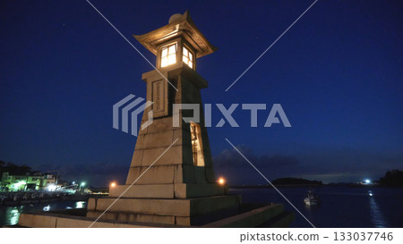 Tomonoura: Illuminated night lights 133037746