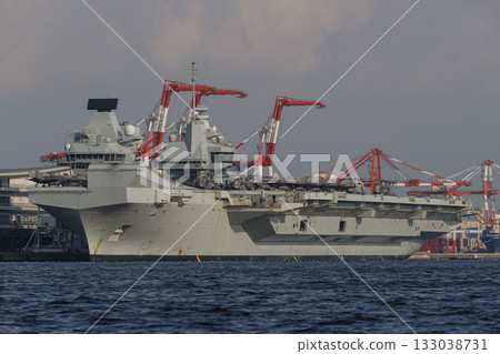British aircraft carrier HMS Prince of Wales docked at Tokyo International Cruise Terminal 133038731