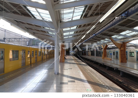 [SI26] Seibu Ikebukuro Line Hanno Station platform 133040361