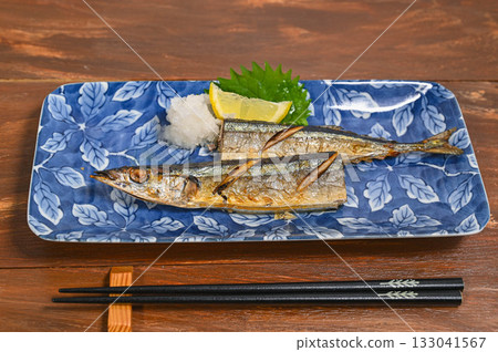Autumn flavor: grilled salted saury Autumn flavor: grilled salted saury 133041567