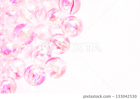 玻璃球和閃亮的背景材料 133042530