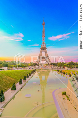 eiffel tour and from Trocadero, Paris 133045329