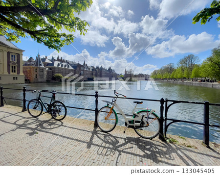 Binnenhof - Dutch Parliament, Holland Binnenhof - Dutch Parliament, Holland 133045405