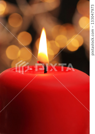 聖誕節 32 紅色蠟燭裝飾 133047973