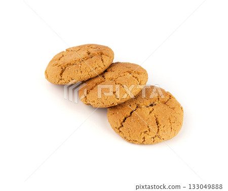 Chocolate cookies with chocolate filling isolated, brown round biscuits, broken sweet cocoa pastry Chocolate cookies with chocolate filling isolated, brown round biscuits, broken sweet cocoa pastry 133049888
