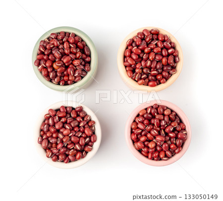 Red adzuki beans isolated, raw azuki bean pile, Vigna angularis legume seeds, dry red mung bean Red adzuki beans isolated, raw azuki bean pile, Vigna angularis legume seeds, dry red mung bean 133050149