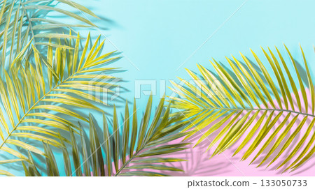薄荷藍和粉紅色的棕櫚葉格外醒目 133050733
