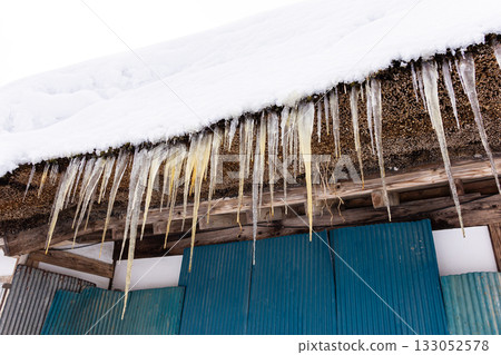 Winter scenery of Ouchijuku, Icicles, Ouchi, Shimogo-machi, Minamiaizu-gun, Fukushima Prefecture 133052578