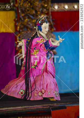 台灣文化：木偶、服飾、日式舞台佈袋印花藝術 133052972