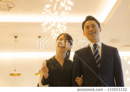 Couple in a hotel restaurant 133053132