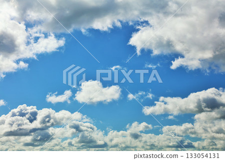  藍天和雲彩 133054131