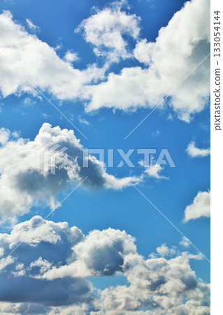  藍天和雲彩 133054144