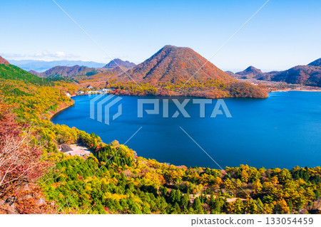 榛名山（秋季）：從歌舞伎山和鈴岩眺望的景色 133054459
