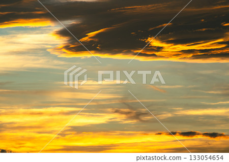 火紅的日落雲彩 B-2-3 電影風格 火紅的日落雲彩 B-2-3 電影風格 133054654