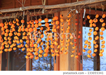 Dried persimmon 133055341