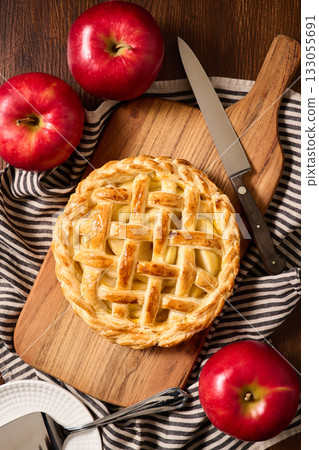 homemade apple pie 133055691