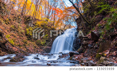 淺間瀑布（秋季） 133055939