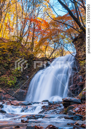 淺間瀑布（秋季） 133055960