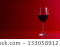 glass with red wine glass with red wine 133058912