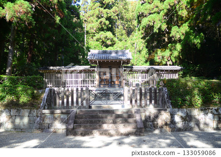 Emperor Gouda's Mausoleum in Kitasaga, Kyoto-7 133059086