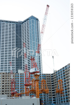 A view of the building construction site in Kachidoki, Tokyo A view of the building construction site in Kachidoki, Tokyo 133059163
