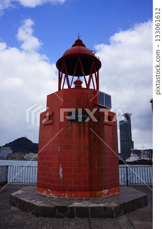Moji Retro Lighthouse 133061612