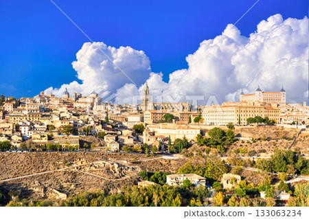 托萊多古城的優美景色 托萊多古城的優美景色 133063234