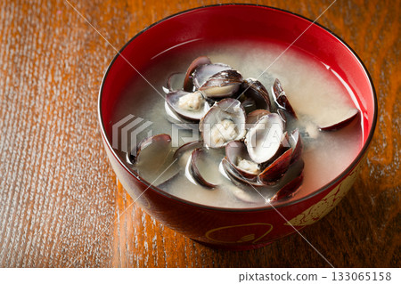 Shijimino miso soup Shijimino miso soup 133065158