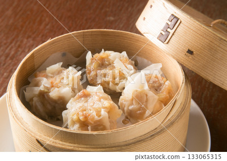 竹蒸籠裡的蒸煮賣 133065315