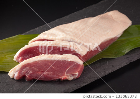 Delicious duck meat 133065378