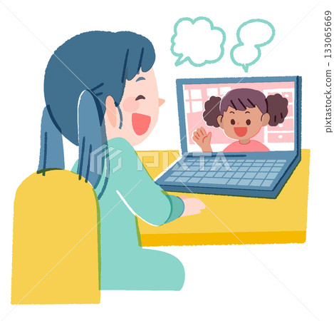 一名小學生女生透過網路聊天與海外朋友交談 一名小學生女生透過網路聊天與海外朋友交談 133065669