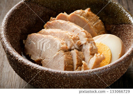 Braised pork 133066729