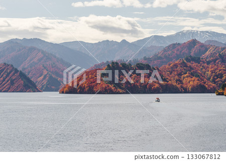 秋季的忠實湖 秋季的忠實湖 133067812