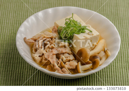 豬肉菇豆腐 133073810